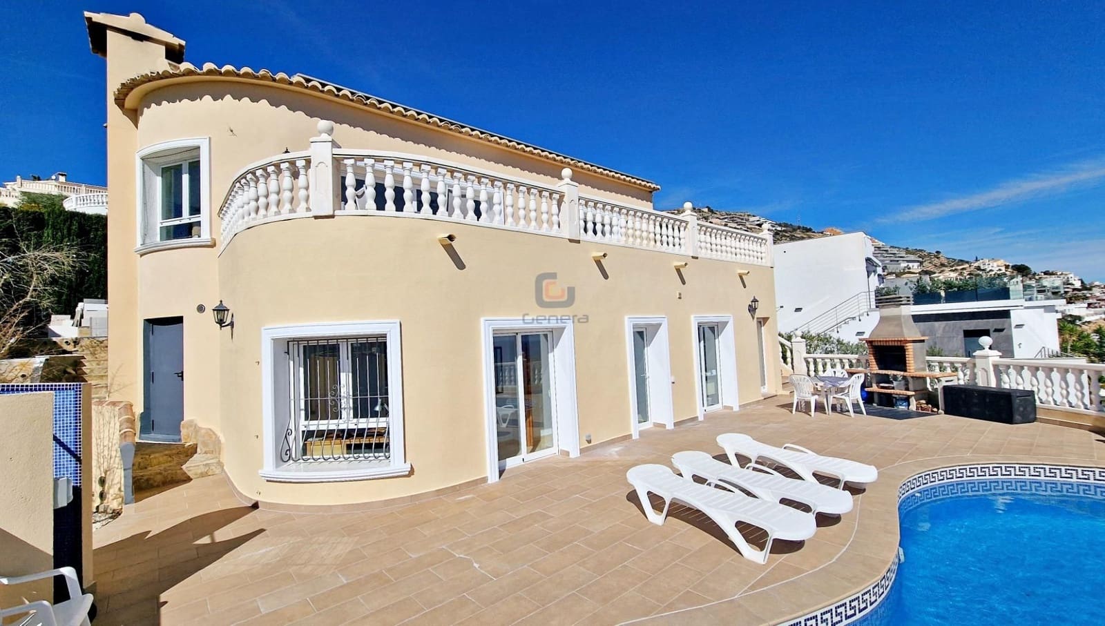 Chalet de 5 habitaciones en Benitachell / Benitatxell en venta con piscina garaje - 725.000 € (Ref: 8994305)