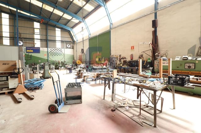 Kommersiell til salgs i San Vicente / Sant Vicent del Raspeig - € 675 000 (Ref: 9135578)