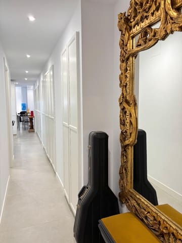 2 bedroom Flat for sale in Casco Antiguo - Sant Cruz - Ayuntamiento, Alicante / Alacant city - € 399,000 (Ref: 9206142)