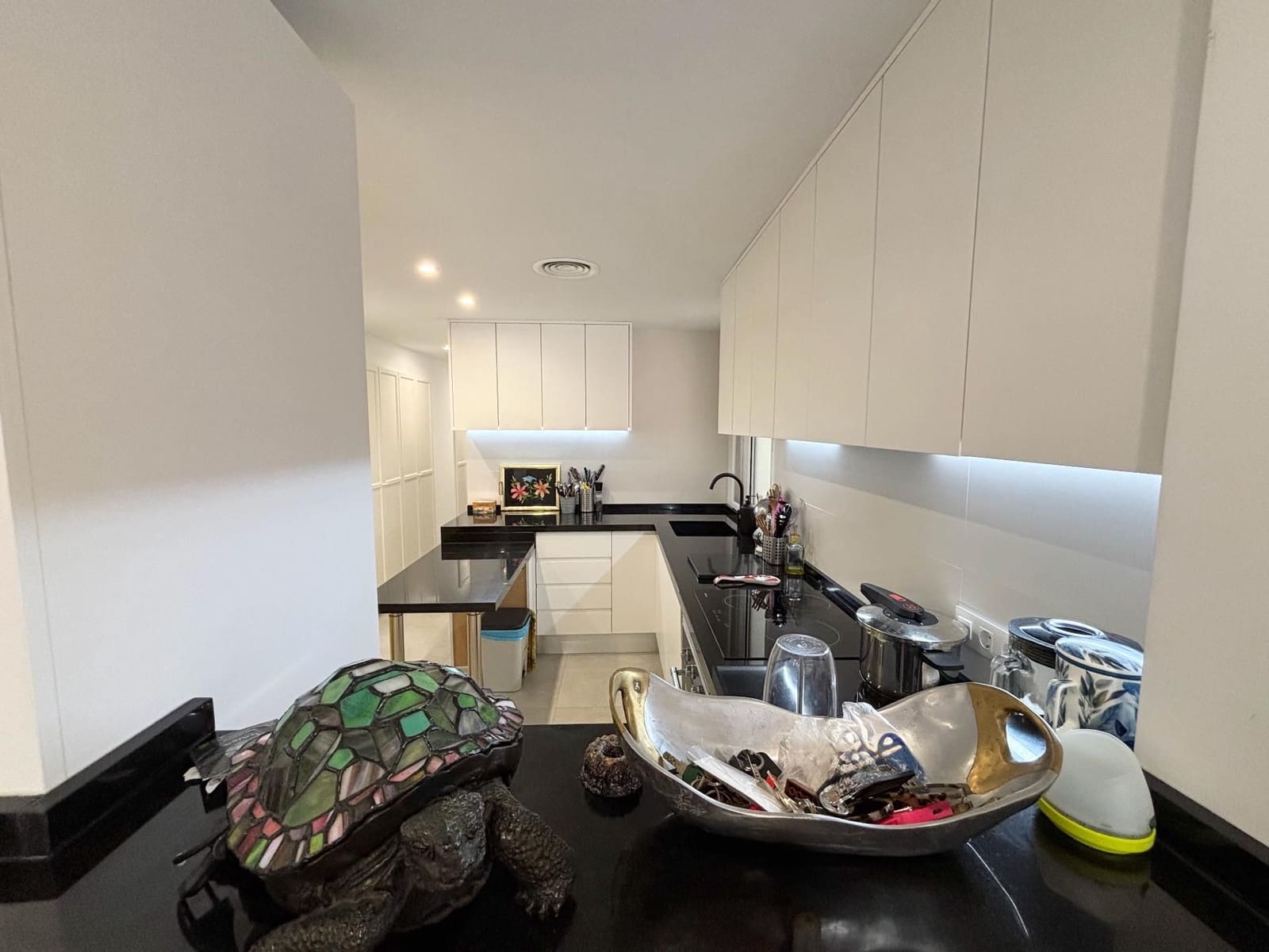 2 bedroom Flat for sale in Alicante / Alacant city - € 399,000 (Ref: 9206142)