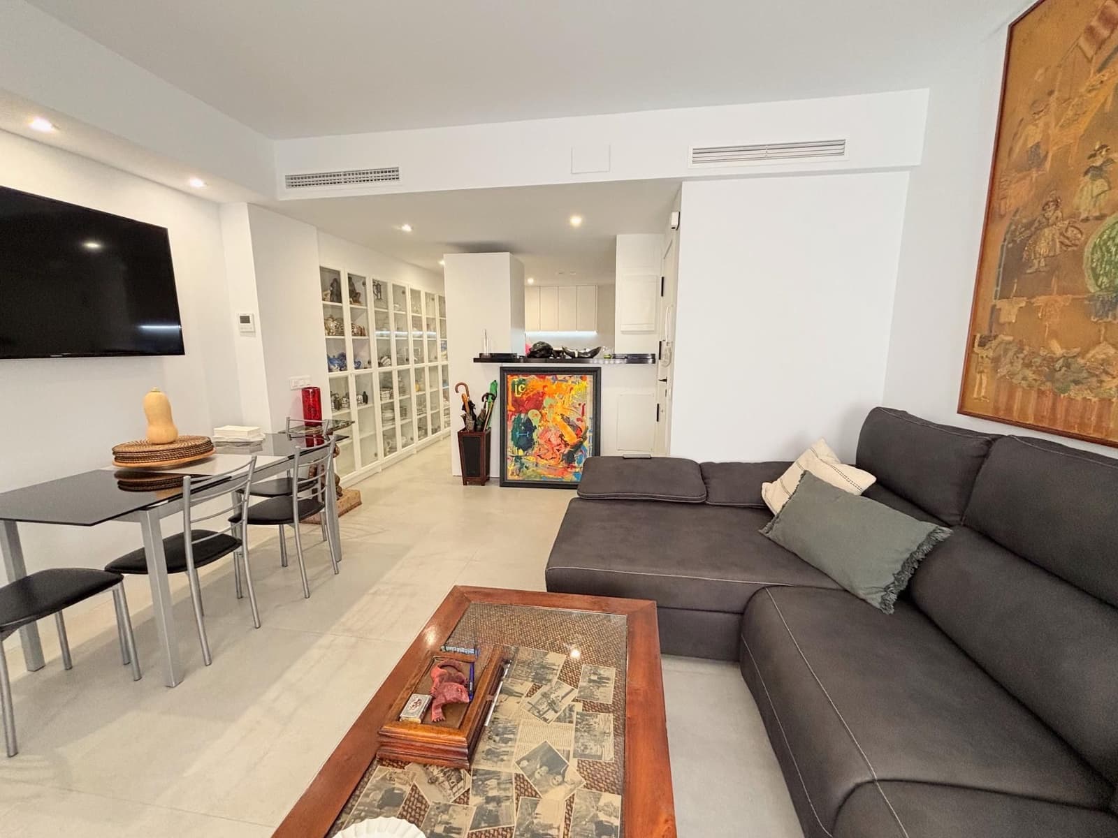 2 bedroom Flat for sale in Alicante / Alacant city - € 399,000 (Ref: 9206142)