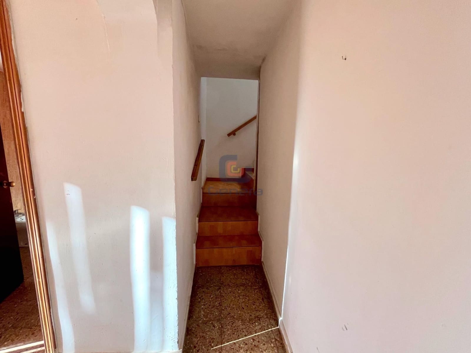 5 bedroom Villa for sale in Alicante / Alacant city with pool garage - € 299,000 (Ref: 9307268)