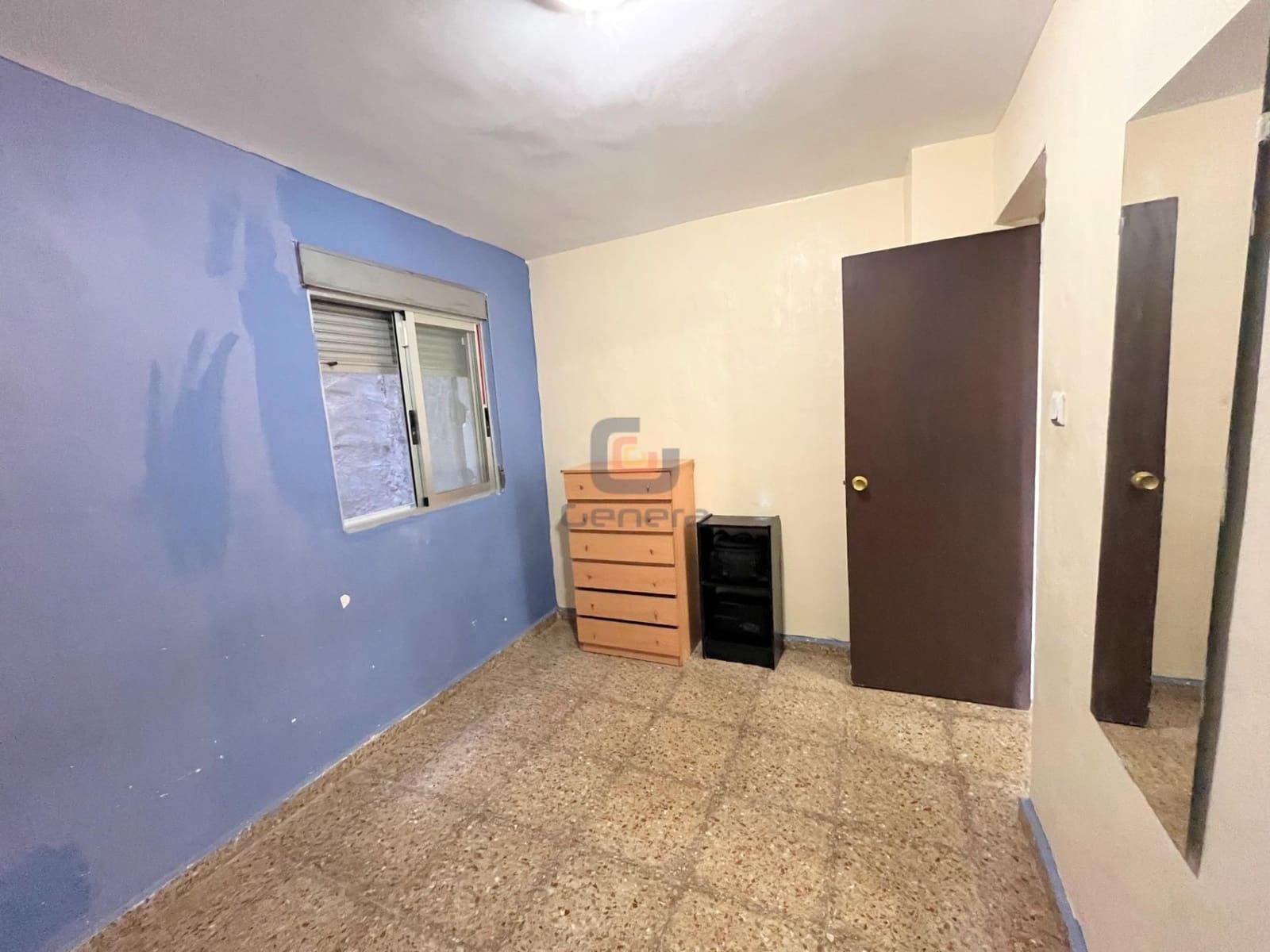 5 bedroom Villa for sale in Alicante / Alacant city with pool garage - € 299,000 (Ref: 9307268)