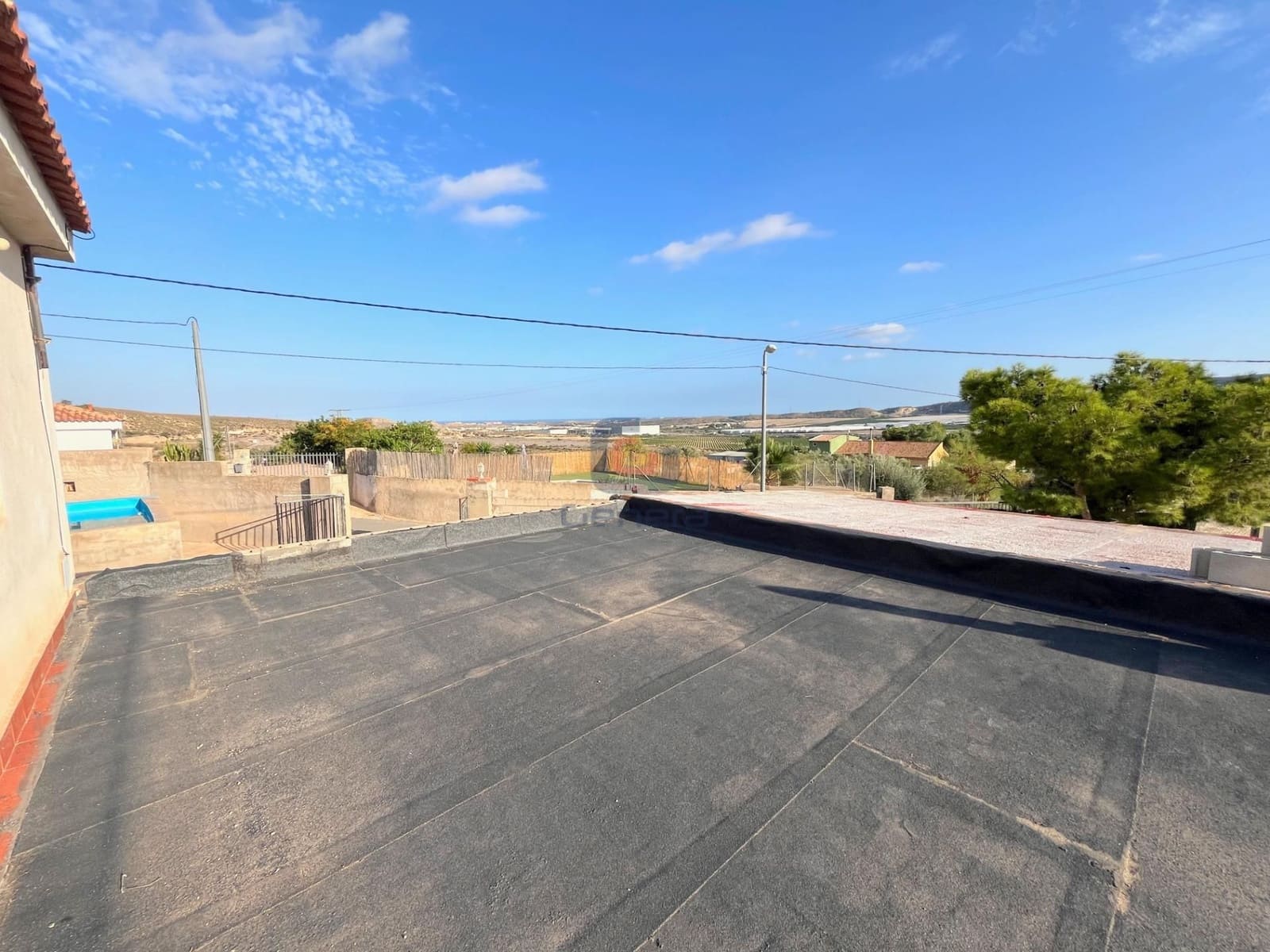 5 bedroom Villa for sale in Alicante / Alacant city with pool garage - € 299,000 (Ref: 9307268)