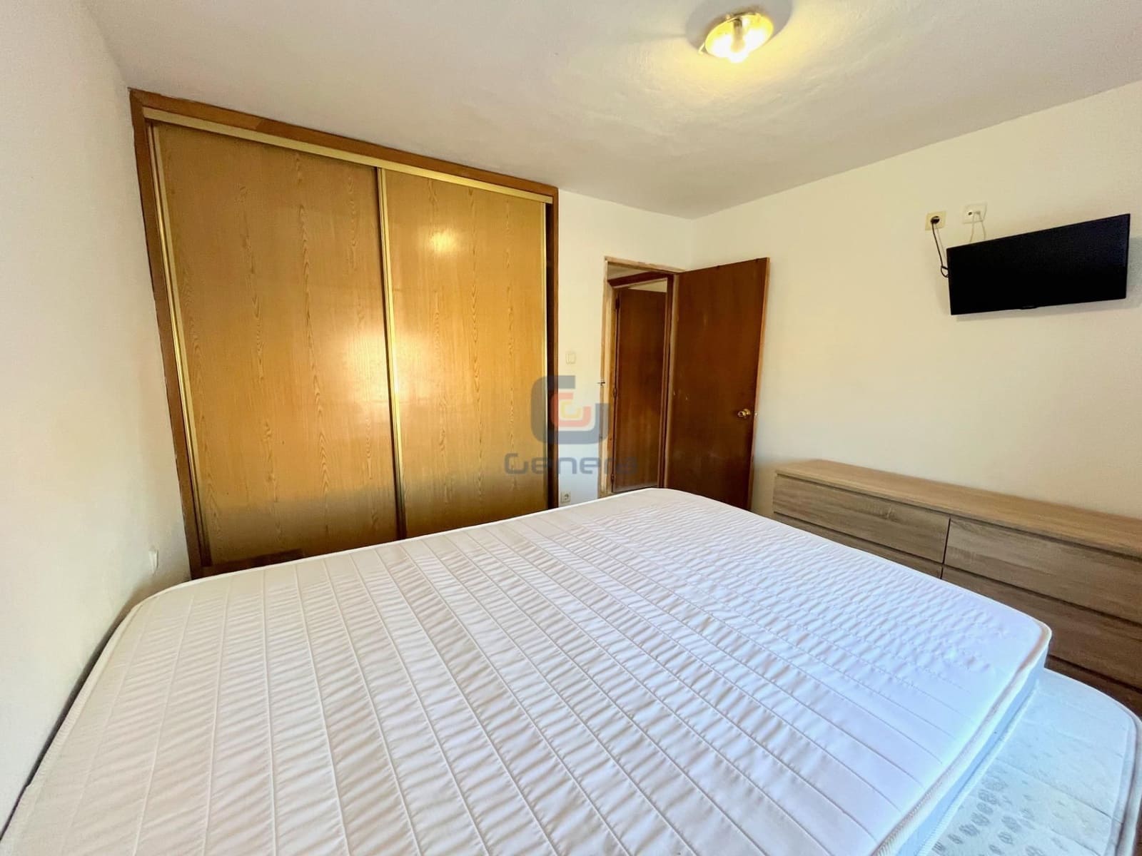 5 soveværelse Villa til salg i Alicante by med swimmingpool garage - € 310.000 (Ref: 9307268)