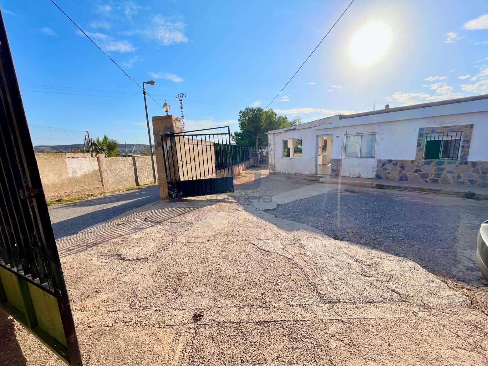 5 soveværelse Villa til salg i Alicante by med swimmingpool garage - € 310.000 (Ref: 9307268)