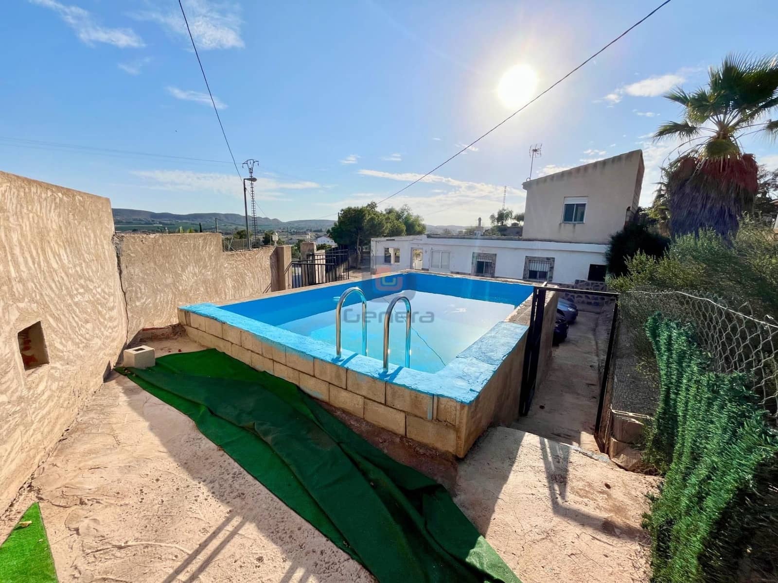 5 soveværelse Villa til salg i Alicante by med swimmingpool garage - € 310.000 (Ref: 9307268)