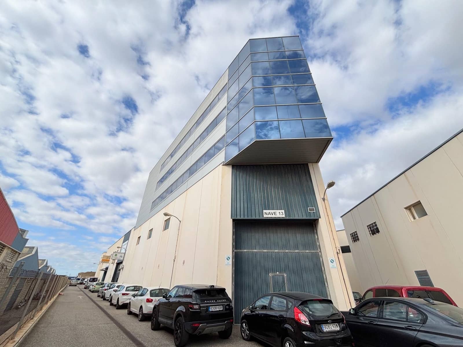 Toimisto myytävänä paikassa Alicante kaupunki mukana 
autotalli - 199 000 € (Ref: 9314407)