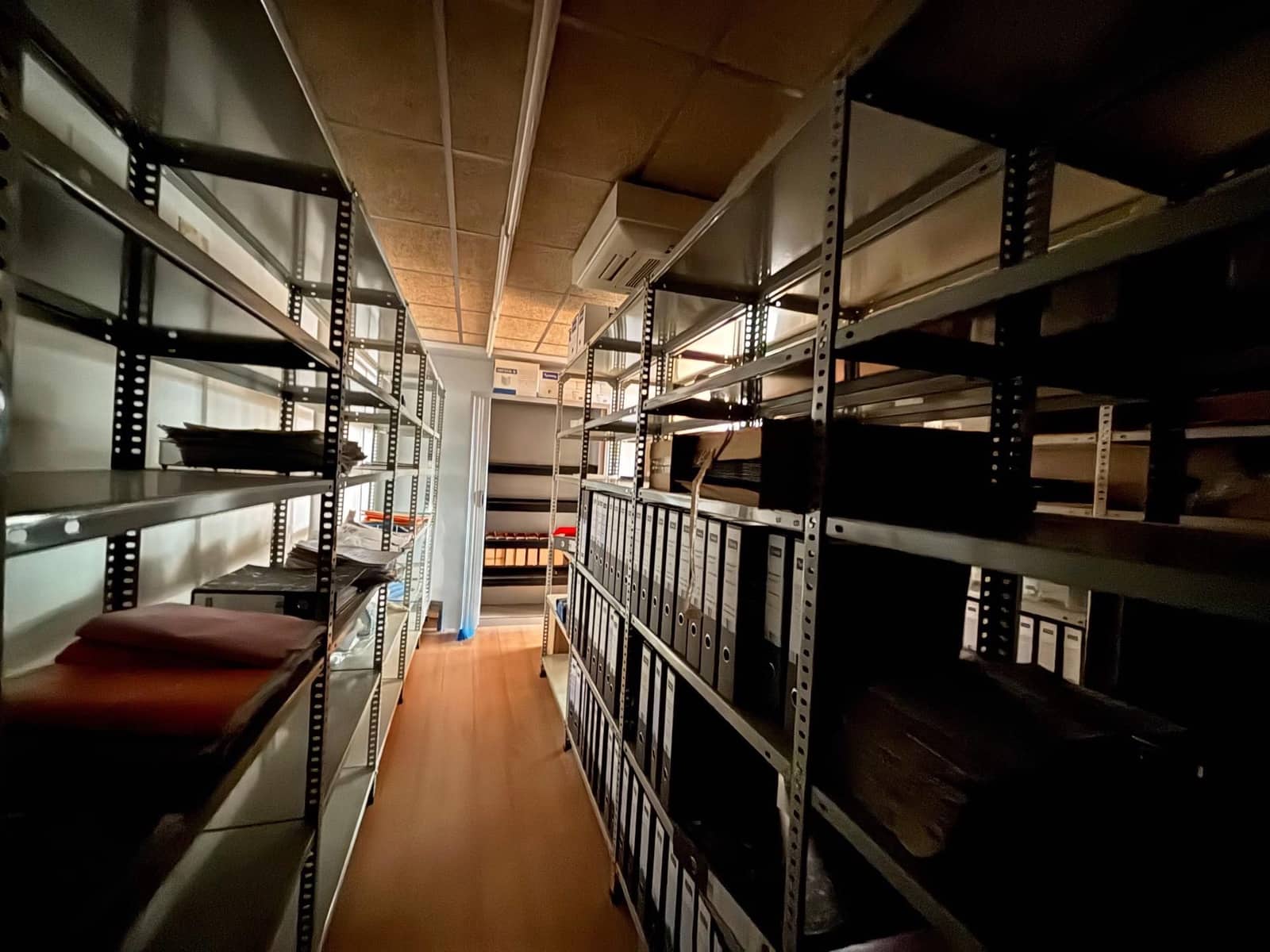 Toimisto myytävänä paikassa Alicante kaupunki mukana 
autotalli - 199 000 € (Ref: 9314407)