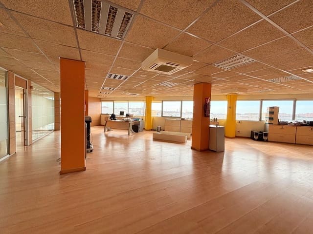 Kontor till salu i Ciudad de Asís, Alicante stad med garage - 199 000 € (Ref: 9314407)