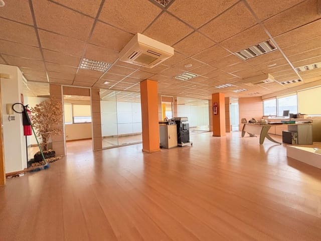 Kontor till salu i Ciudad de Asís, Alicante stad med garage - 199 000 € (Ref: 9314407)