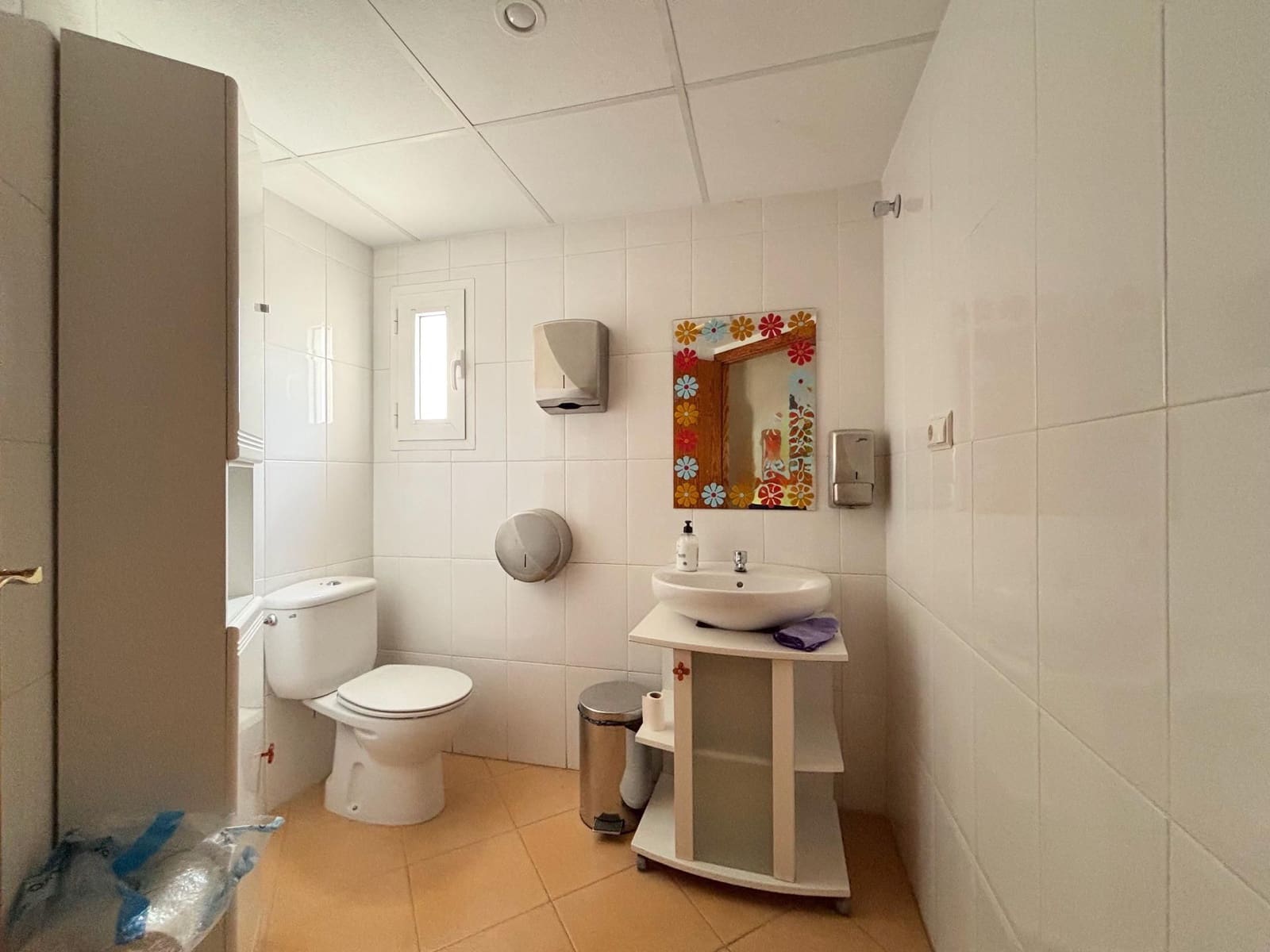 Toimisto myytävänä paikassa Alicante kaupunki mukana 
autotalli - 199 000 € (Ref: 9314407)