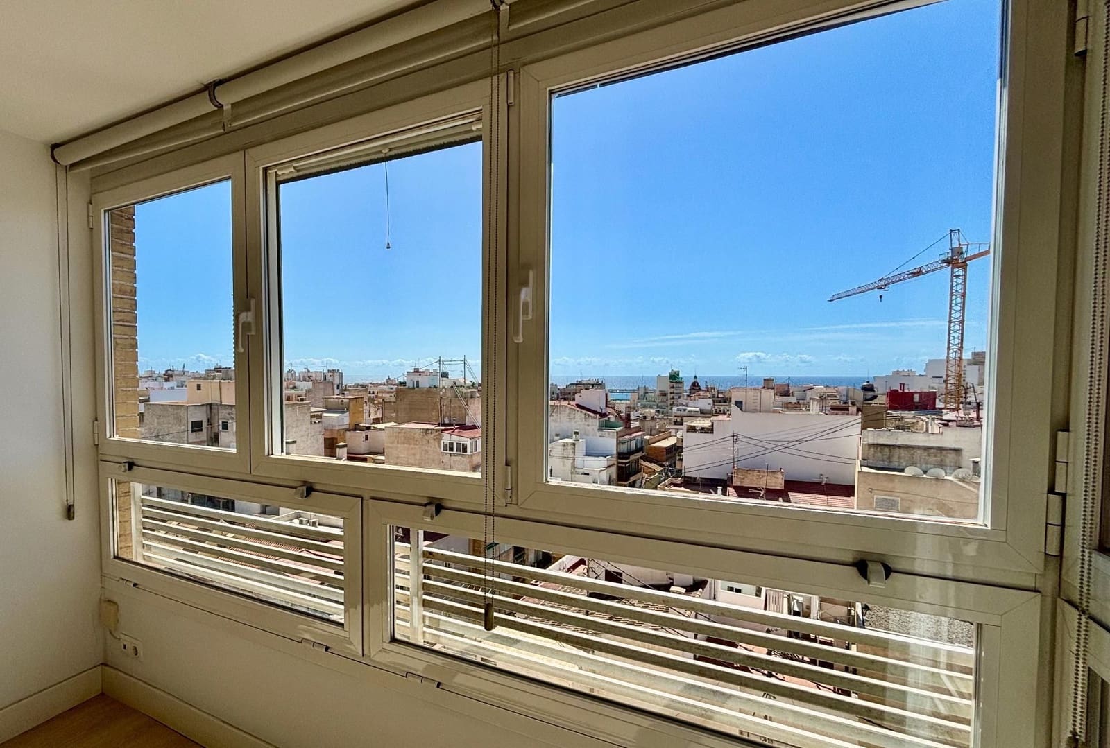2 slaapkamer Flat te koop in Alicante stad - € 365.000 (Ref: 9328672)