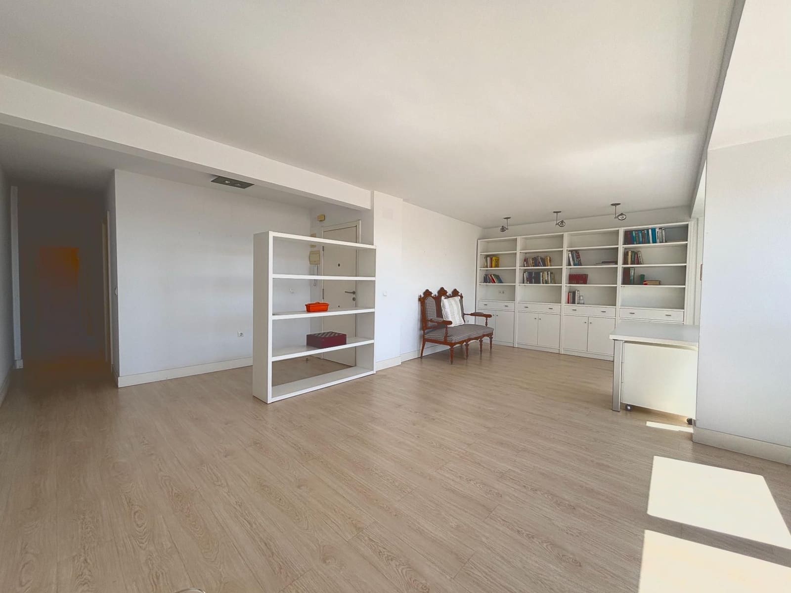 2 slaapkamer Flat te koop in Alicante stad - € 365.000 (Ref: 9328672)