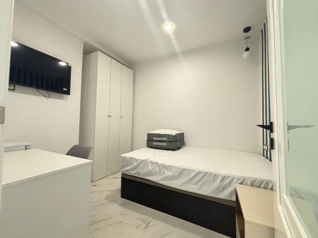 8 quarto Casa em Banda para venda em San Vicente / Sant Vicent del Raspeig - 420 000 € (Ref: 9329959)