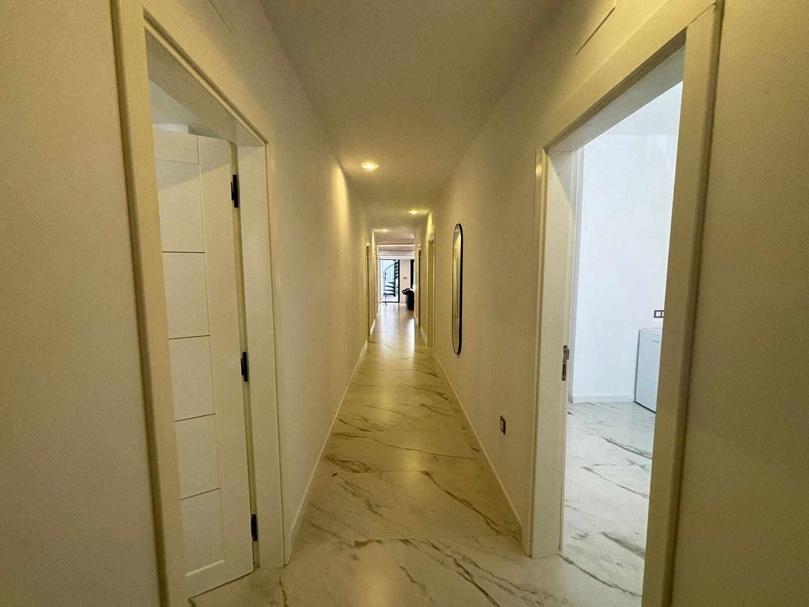 8 soveværelse Byhus til salg i San Vicente / Sant Vicent del Raspeig - € 420.000 (Ref: 9329959)