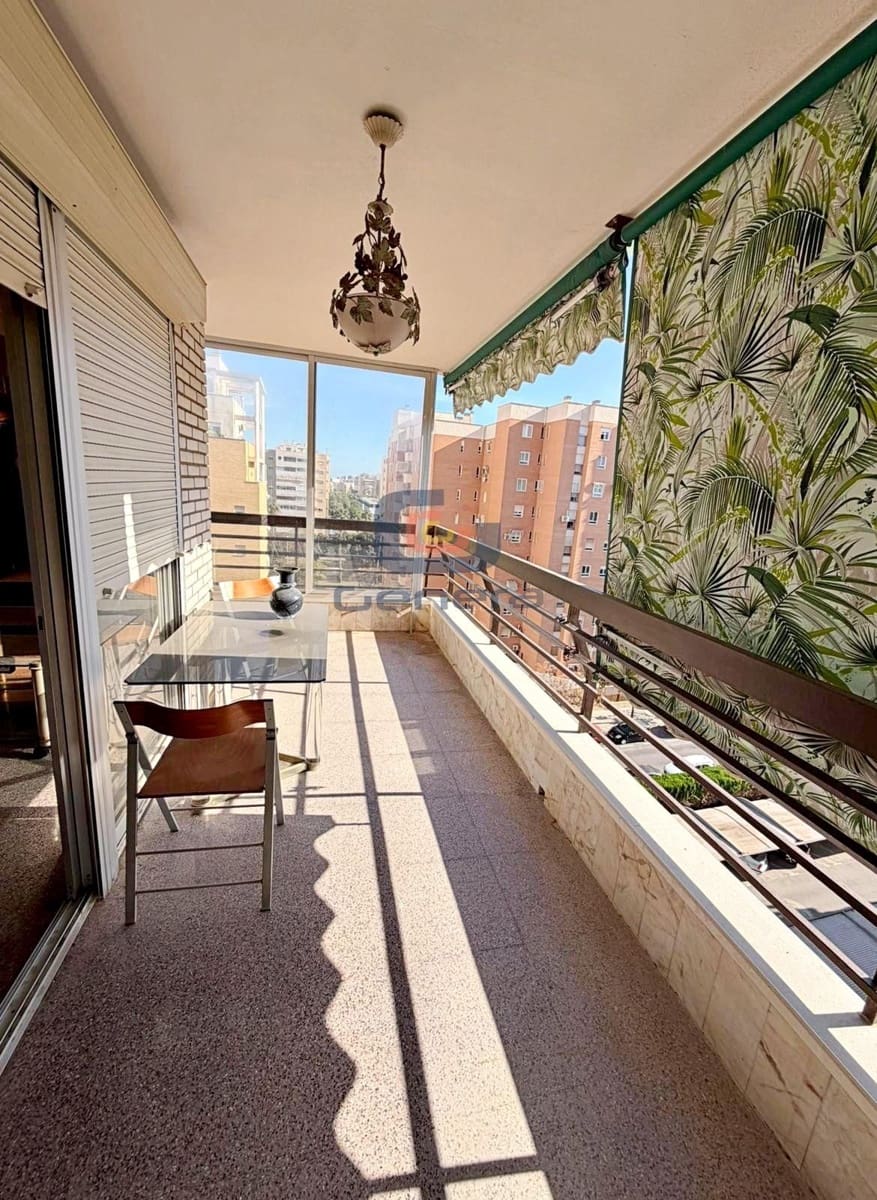 3 soverom Leilighet til salgs i Alicante by med svømmebasseng garasje - € 339 000 (Ref: 9340395)