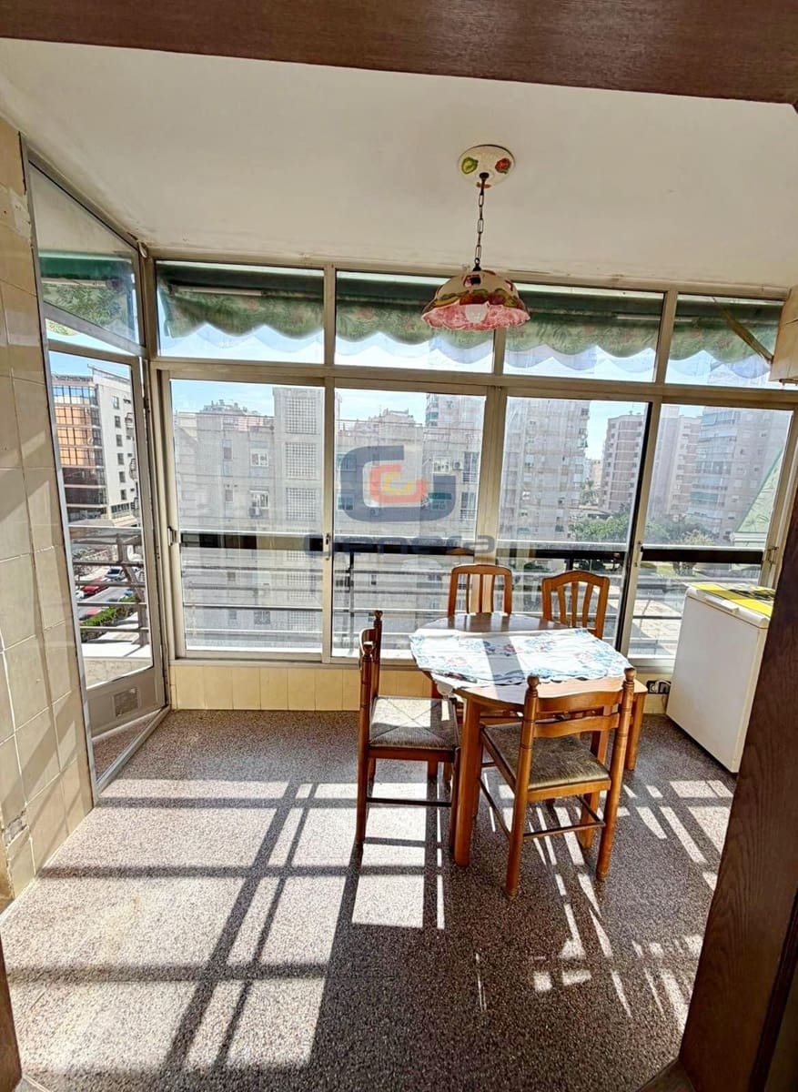 3 soverom Leilighet til salgs i Alicante by med svømmebasseng garasje - € 339 000 (Ref: 9340395)