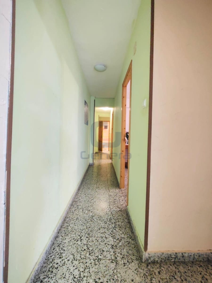 4 makuuhuone Asunto myytävänä paikassa Alicante kaupunki - 179 000 € (Ref: 9348837)