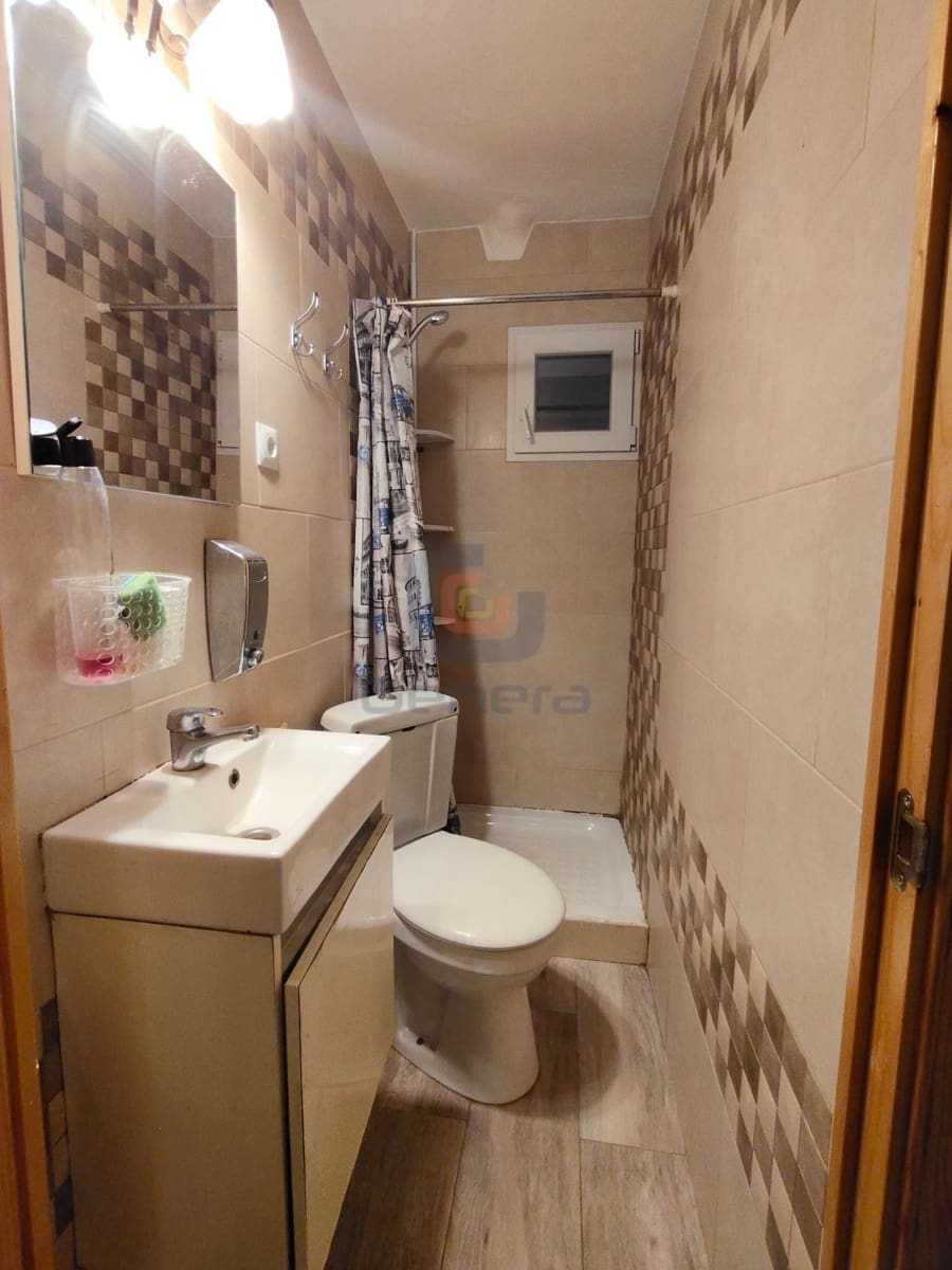 4 makuuhuone Asunto myytävänä paikassa Alicante kaupunki - 179 000 € (Ref: 9348837)