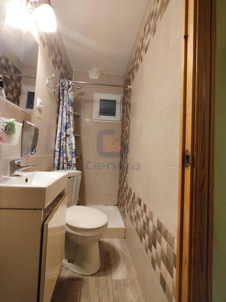 4 makuuhuone Asunto myytävänä paikassa Alicante kaupunki - 179 000 € (Ref: 9348837)