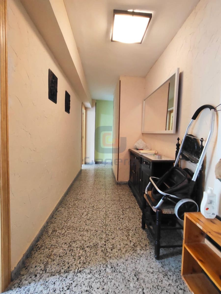 4 makuuhuone Asunto myytävänä paikassa Alicante kaupunki - 179 000 € (Ref: 9348837)