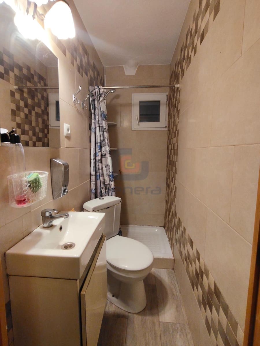 4 makuuhuone Asunto myytävänä paikassa Alicante kaupunki - 179 000 € (Ref: 9348837)