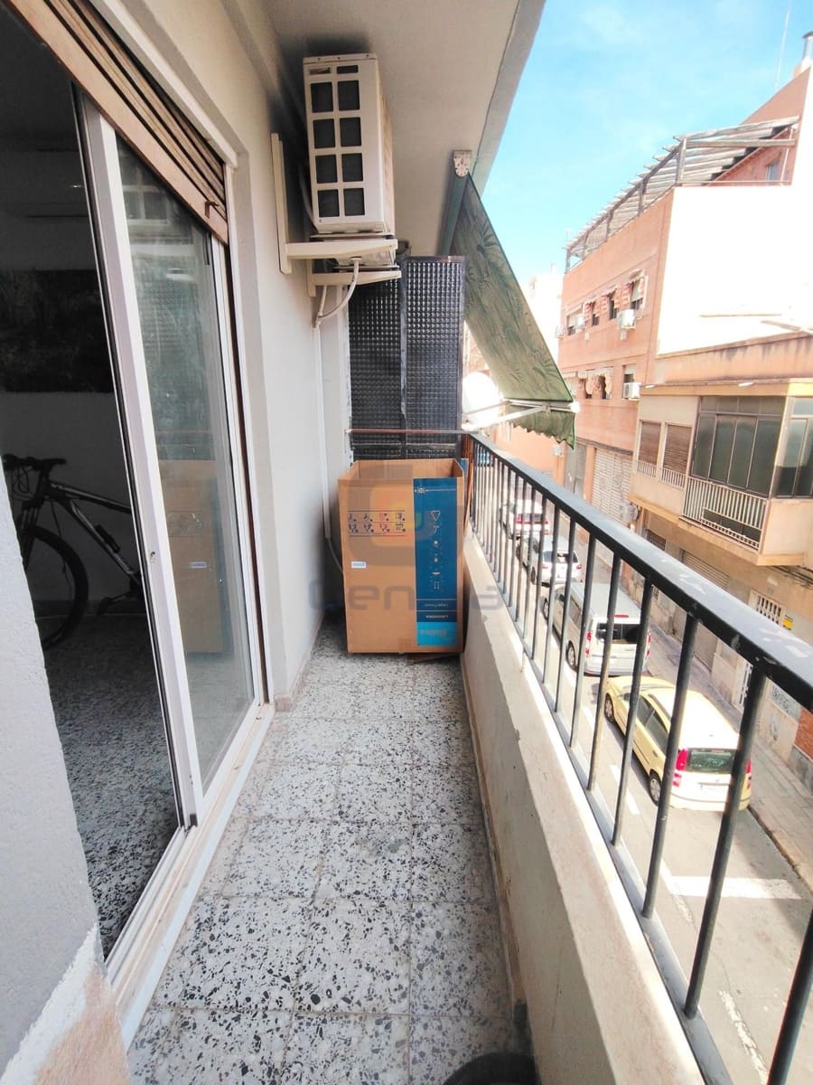 4 makuuhuone Asunto myytävänä paikassa Alicante kaupunki - 179 000 € (Ref: 9348837)