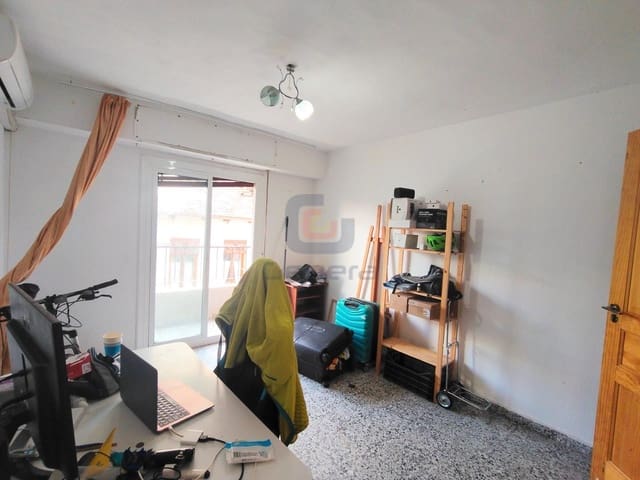 4 makuuhuone Asunto myytävänä paikassa Carolinas Bajas, Alicante kaupunki - 179 000 € (Ref: 9348837)