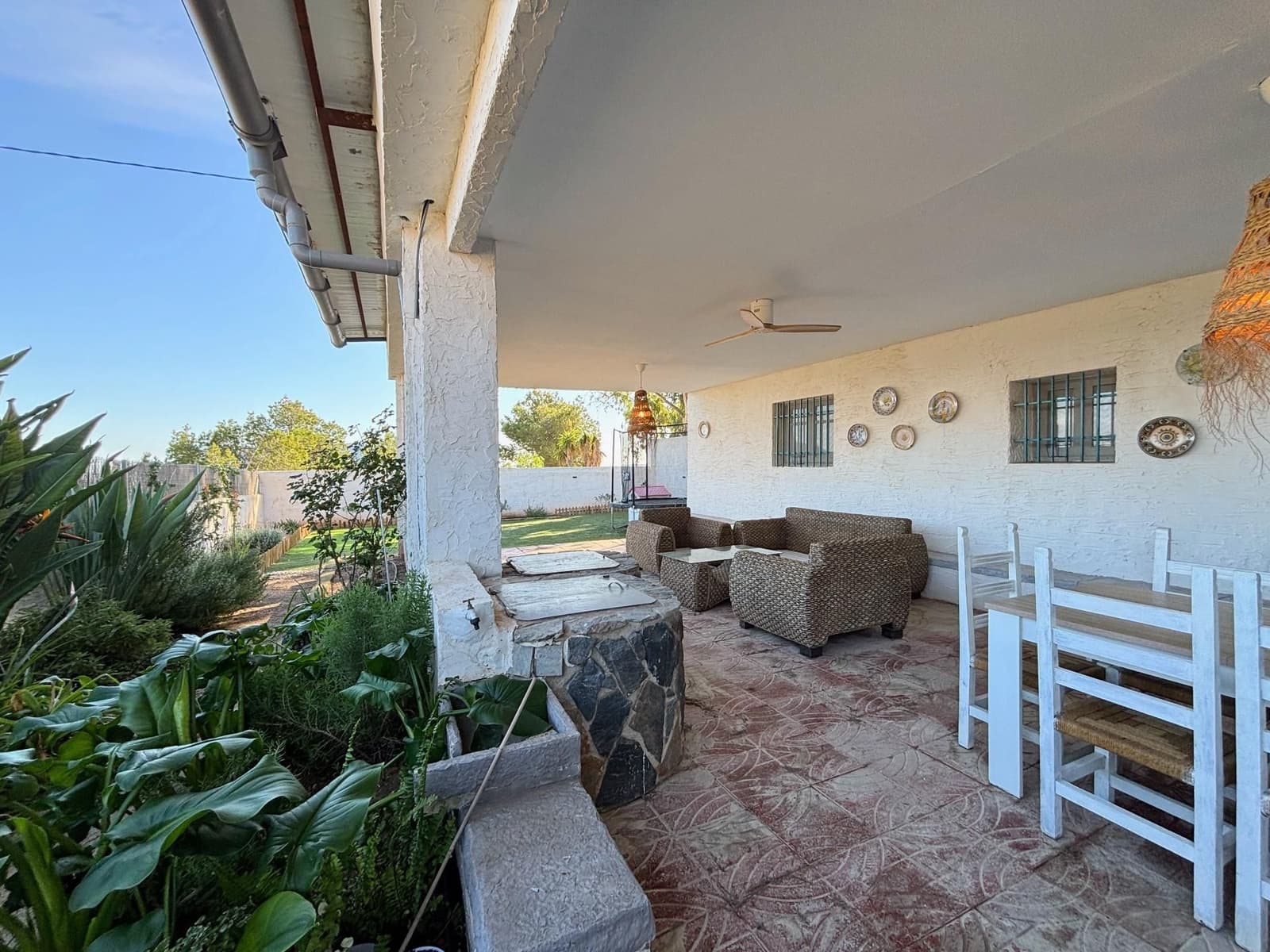 5 bedroom Villa for sale in Alicante / Alacant city with garage - € 370,000 (Ref: 9495596)