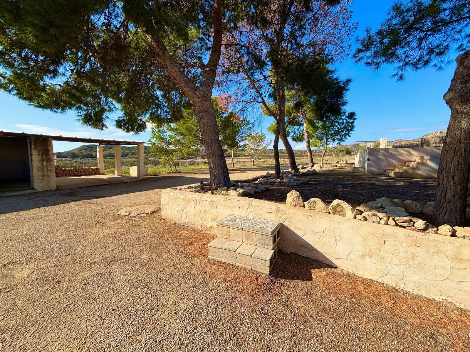 5 bedroom Villa for sale in Alicante / Alacant city with garage - € 370,000 (Ref: 9495596)