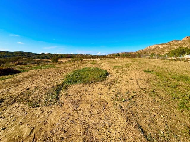 5 makuuhuone Huvila myytävänä paikassa La Alcoraya, Alicante kaupunki mukana 
autotalli - 349 900 € (Ref: 9495596)