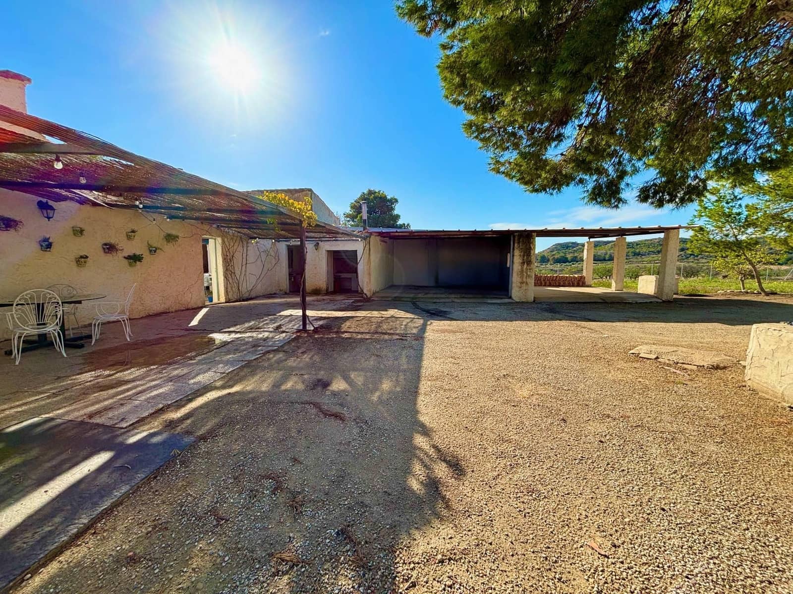 5 bedroom Villa for sale in Alicante / Alacant city with garage - € 349,900 (Ref: 9495596)