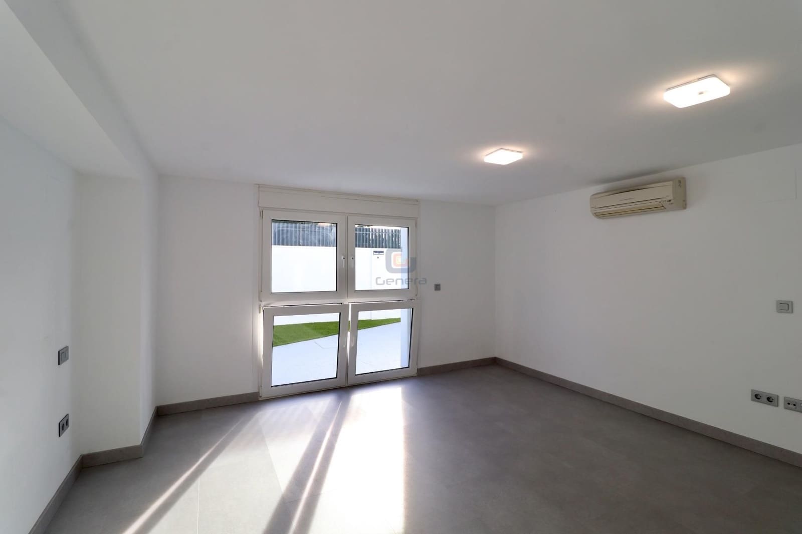 Chalet de 5 habitaciones en El Campello en venta con piscina garaje - 1.800.000 € (Ref: 9496645)