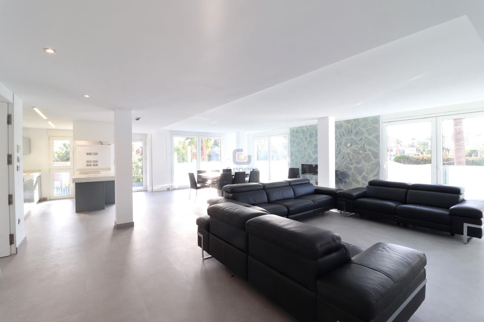 Chalet de 5 habitaciones en El Campello en venta con piscina garaje - 1.800.000 € (Ref: 9496645)