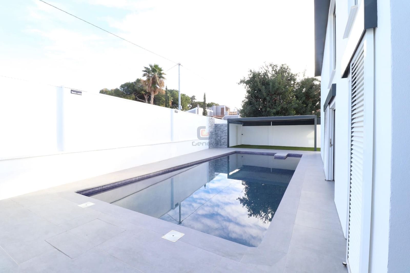 Chalet de 5 habitaciones en El Campello en venta con piscina garaje - 1.800.000 € (Ref: 9496645)