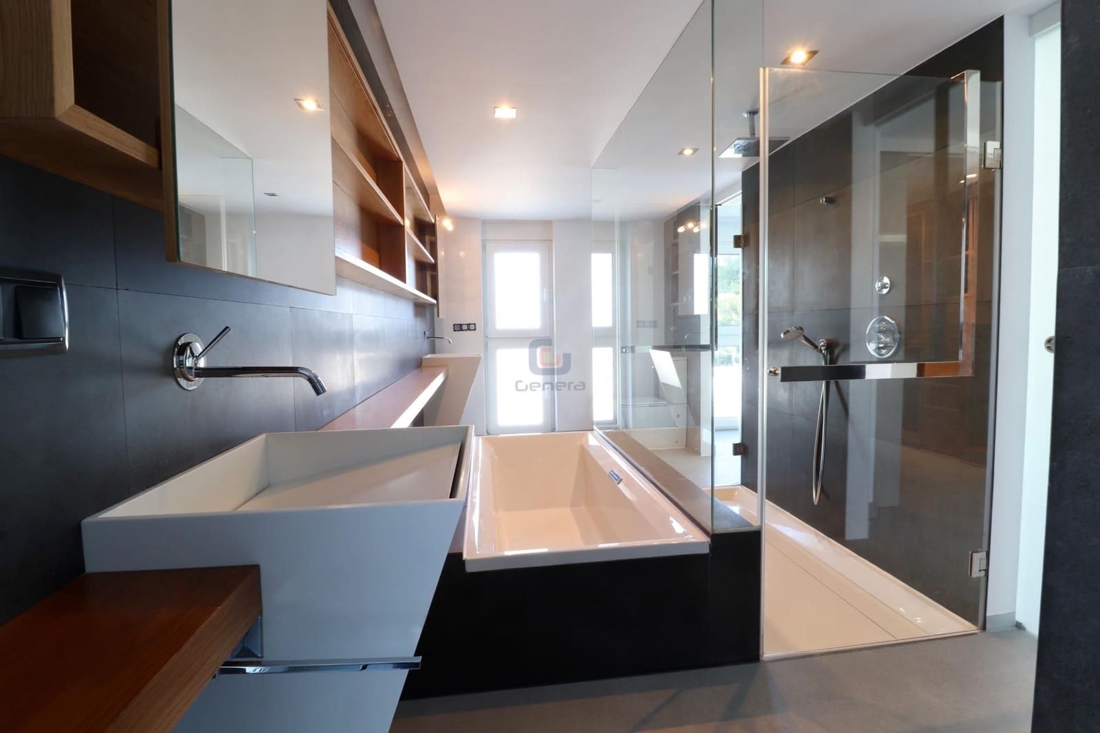 Chalet de 5 habitaciones en El Campello en venta con piscina garaje - 1.800.000 € (Ref: 9496645)