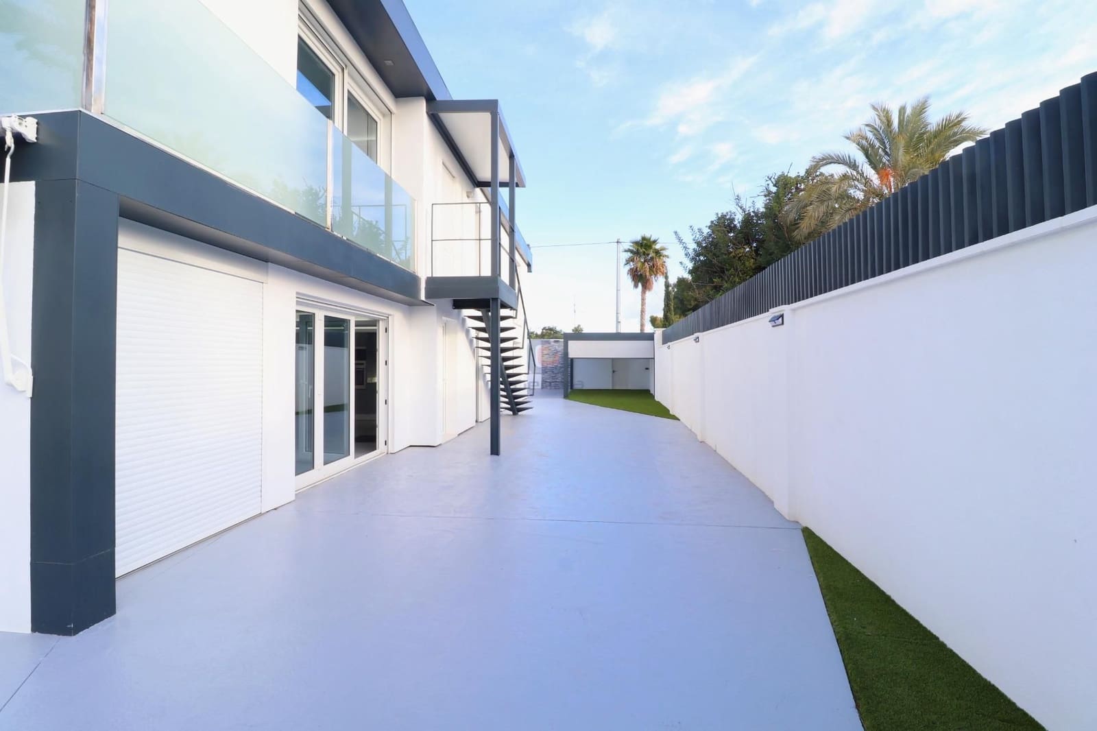 Chalet de 5 habitaciones en El Campello en venta con piscina garaje - 1.800.000 € (Ref: 9496645)