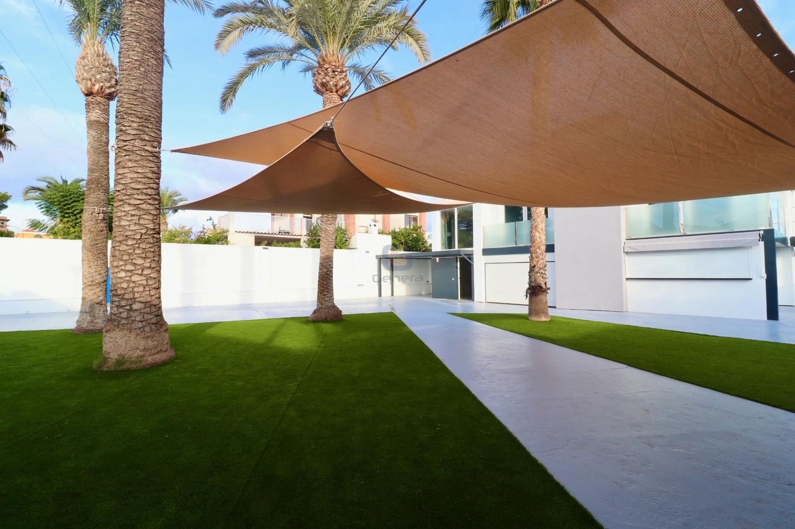 Chalet de 5 habitaciones en El Campello en venta con piscina garaje - 1.800.000 € (Ref: 9496645)