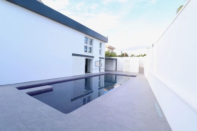 5 Zimmer Villa zu verkaufen in Playa de Muchavista, El Campello mit Pool Garage - 1.800.000 € (Ref: 9496645)