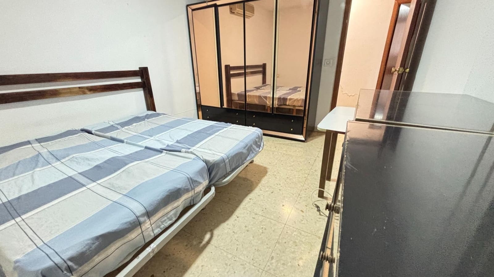 4 Zimmer Wohnung zu verkaufen in Alicante / Alacant Stadt - 229.900 € (Ref: 9503551)