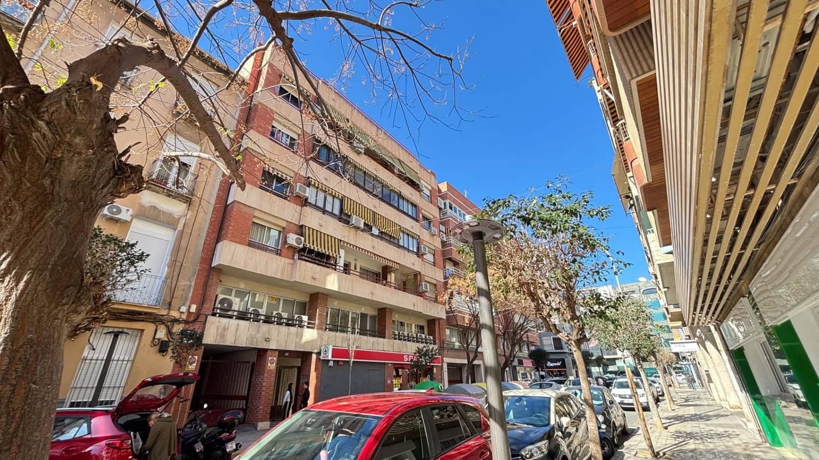 4 Zimmer Wohnung zu verkaufen in Alicante / Alacant Stadt - 229.900 € (Ref: 9503551)