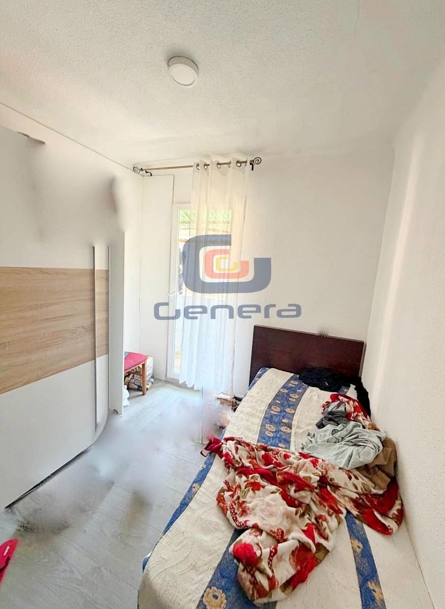 4 soverom Leilighet til salgs i Alicante by - € 99 000 (Ref: 9535299)