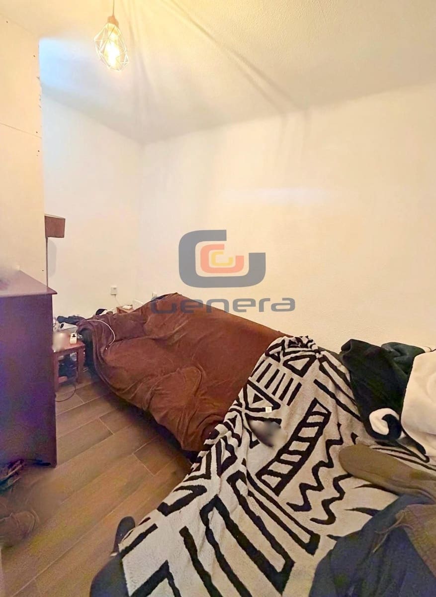 4 soverom Leilighet til salgs i Alicante by - € 99 000 (Ref: 9535299)