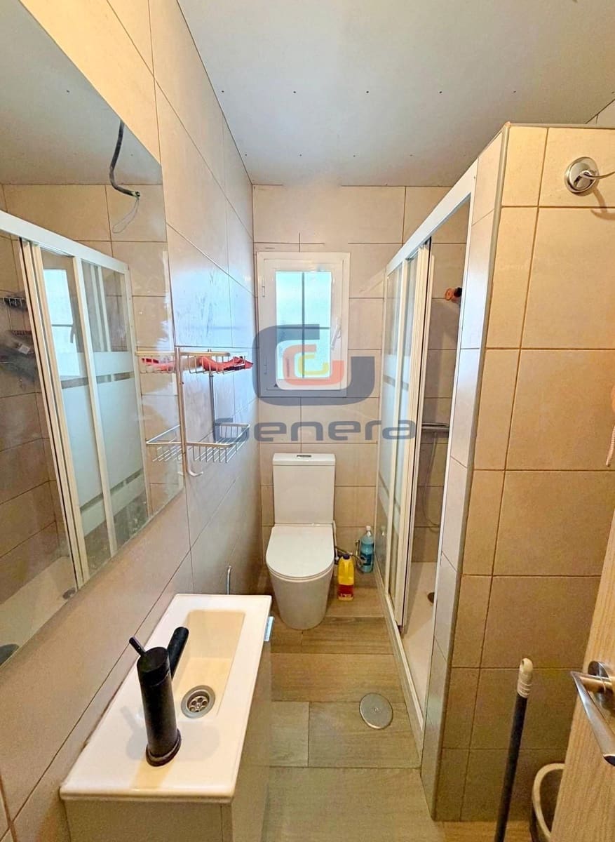 4 soverom Leilighet til salgs i Alicante by - € 99 000 (Ref: 9535299)