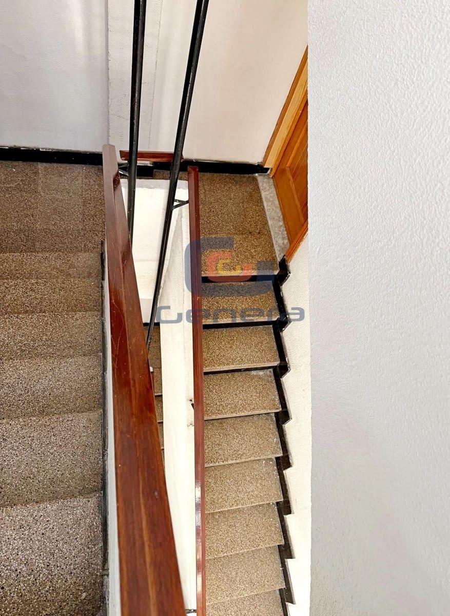 4 soverom Leilighet til salgs i Alicante by - € 99 000 (Ref: 9535299)