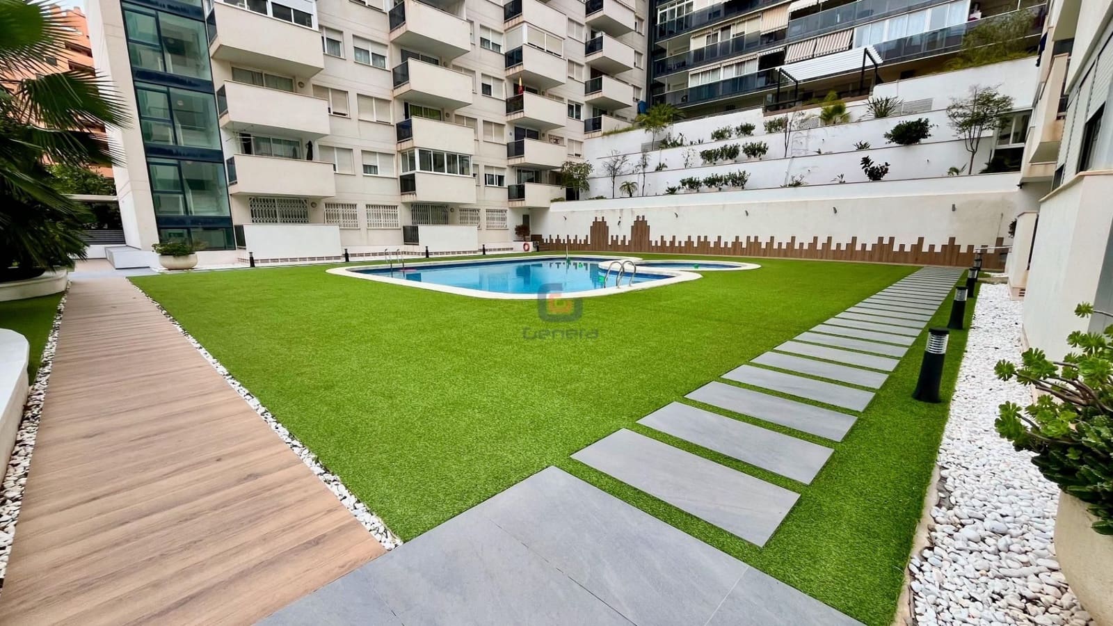 2 bedroom Flat for sale in La Villajoyosa / Vila Joiosa with pool garage - € 245,000 (Ref: 9542396)