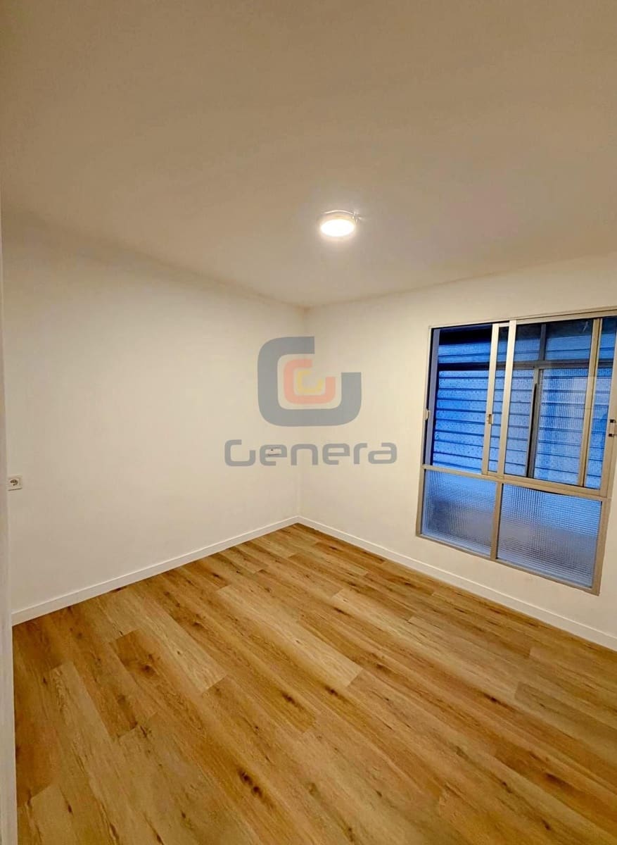 Piso de 3 habitaciones en Alicante / Alacant ciudad en venta - 169.000 € (Ref: 9553194)