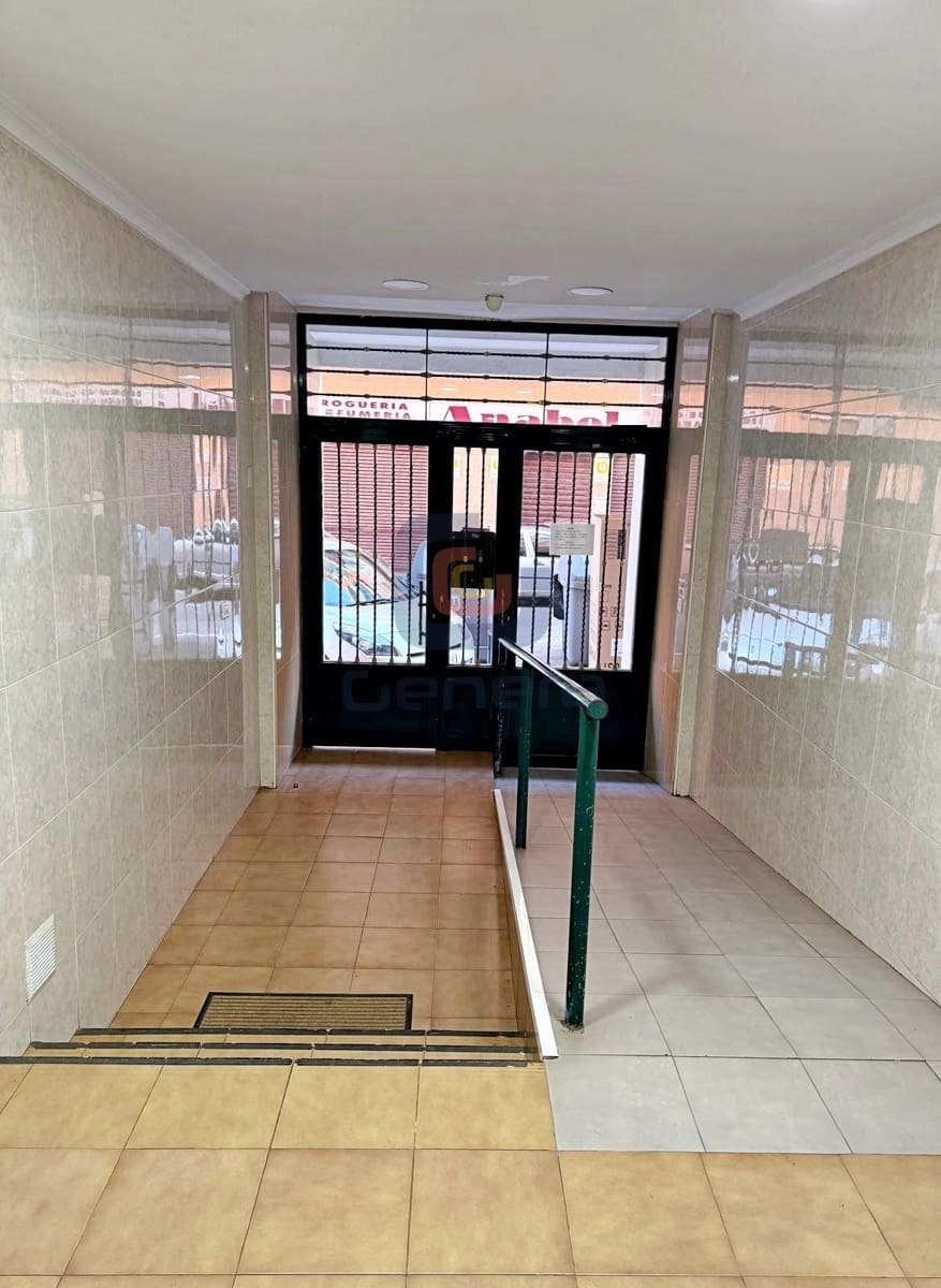 Piso de 3 habitaciones en Alicante / Alacant ciudad en venta - 169.000 € (Ref: 9553194)