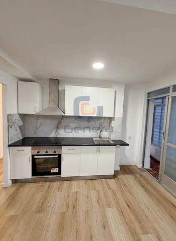 Piso de 3 habitaciones en Carolinas Altas, Alicante / Alacant ciudad en venta - 169.000 € (Ref: 9553194)